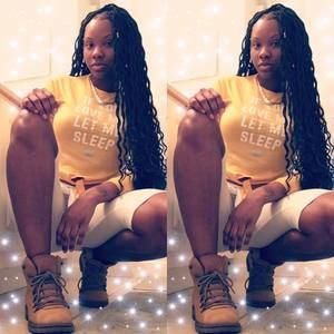 Meet your Posher, April